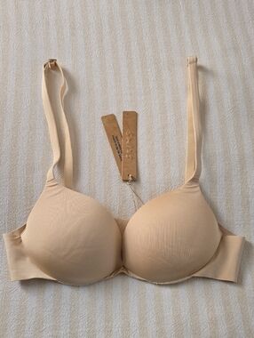 SKIMS Ultimate Push Up Plunge Bra Size:30B Sand
